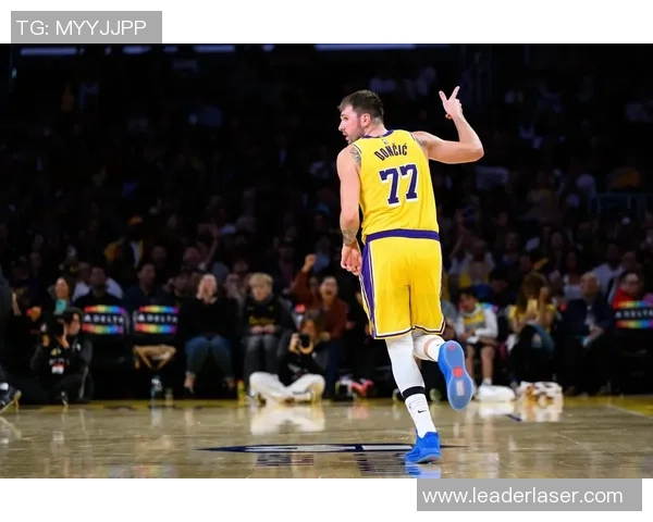 东契奇至少伤停一周！专家估计将歇5-10场 东詹缺战检测湖人深度